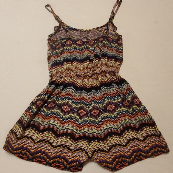 Romper - Picture 2 of 3